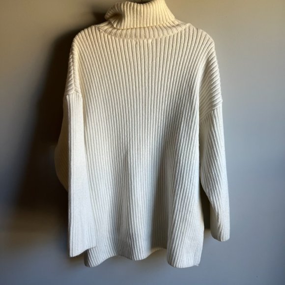 SOLD - Picture 2 of 7